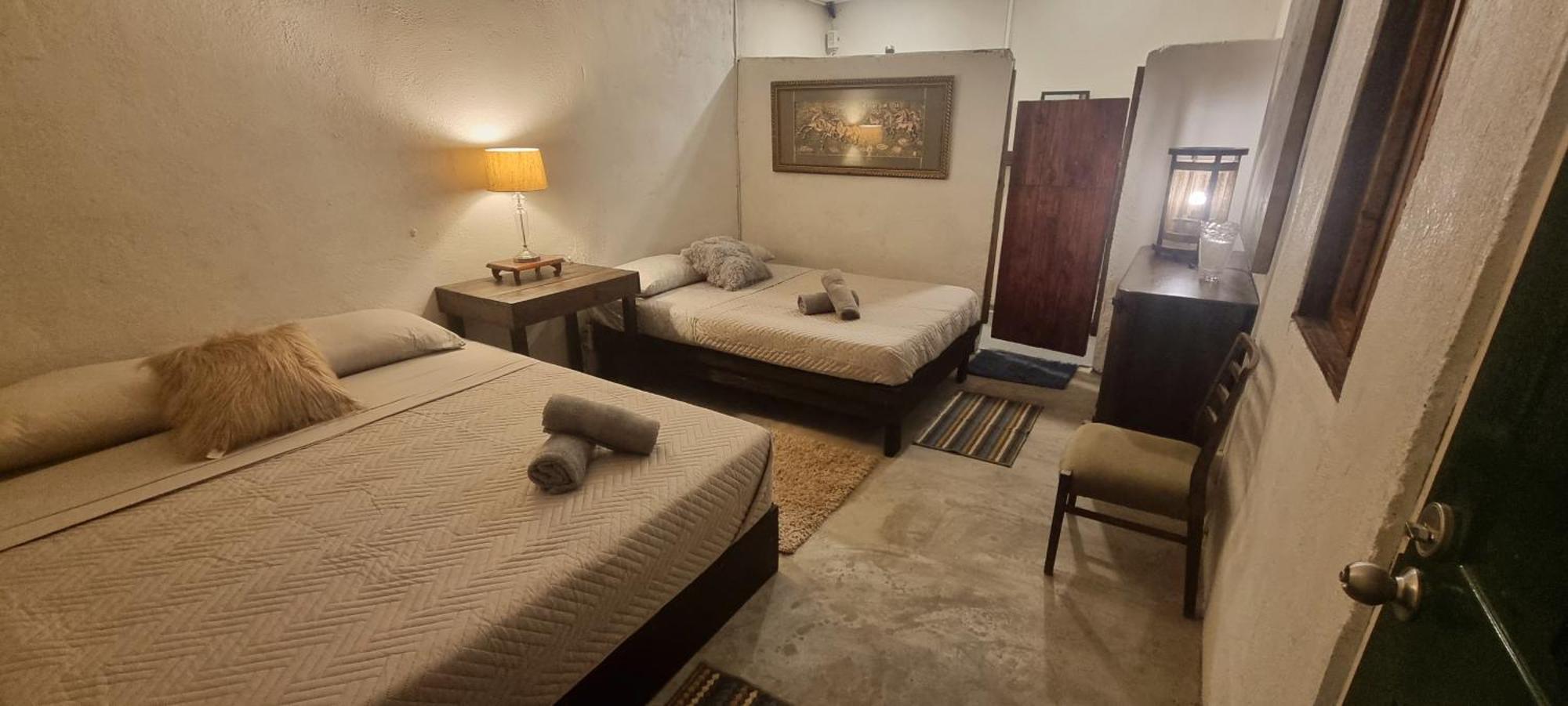 Marius B&B & Hostel Silang Eksteriør billede